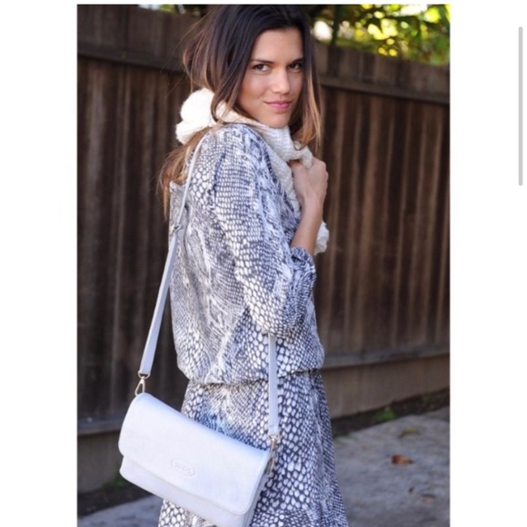 Joie Arryn B Dress Snake Print Ruffle Sz XS - Picture 4 of 5